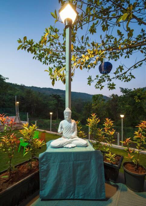 Spicy Mango Lakeside Abode - Luxurious Villa In Pawana Lonavala Luaran gambar